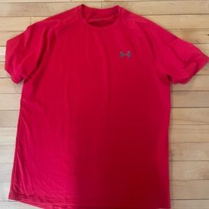 2 men’s medium under armor 1 blue 1 red